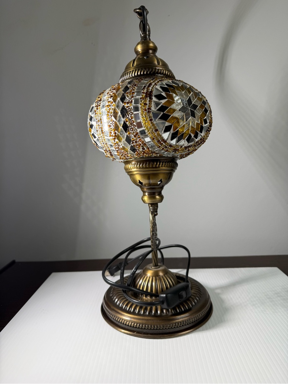 Vintage 80’s Handmade Turkish Mosaic Glass Table Lamp in Gold and White